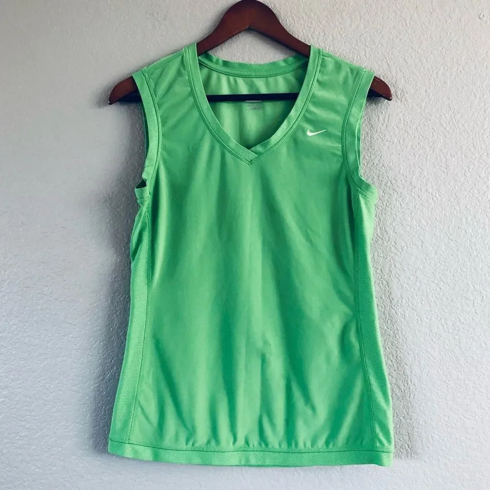 Nike Women’s Green Fit Dry Active Tank Top S
